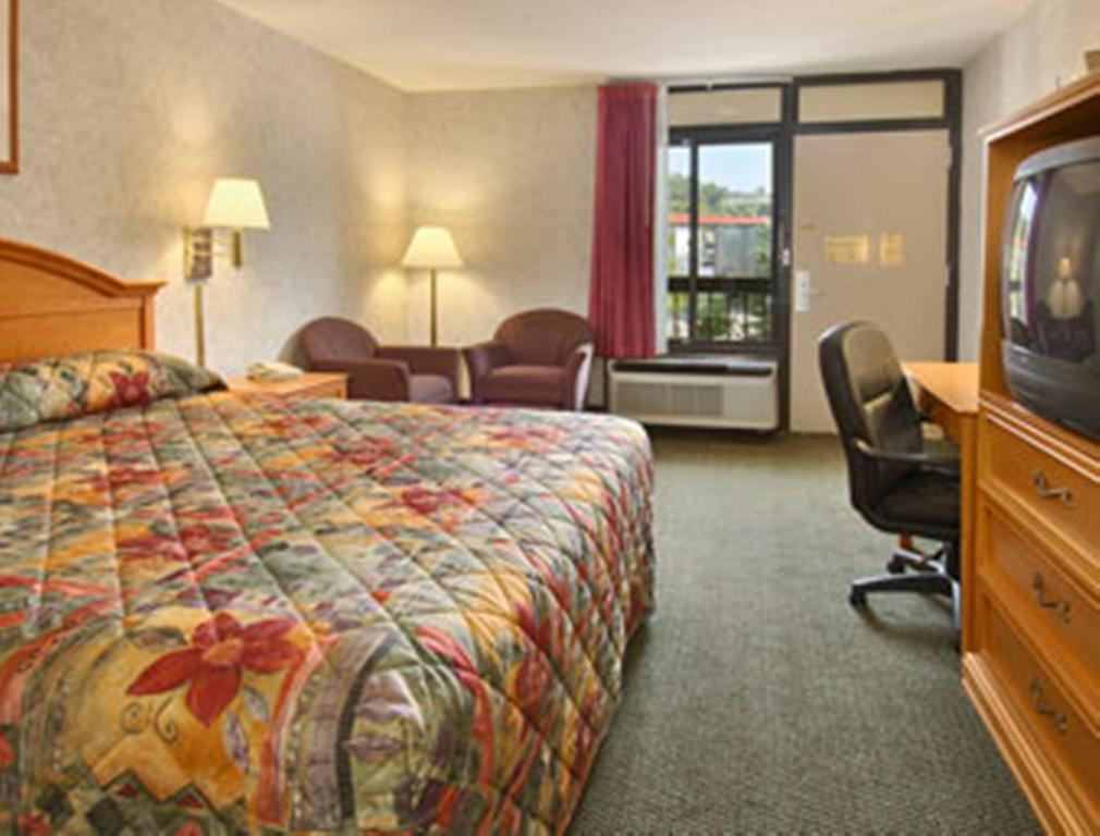 Perryville Hotel Rum bild